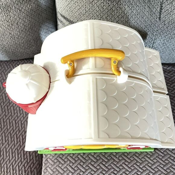 Battat Big Red Barn Animal Farm Playset for Toddlers 18M+ Barn Only - Picture 5 of 8